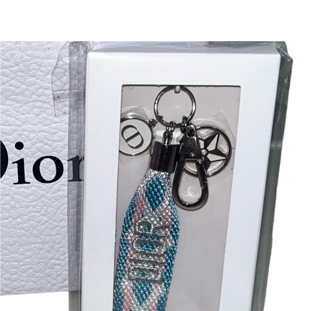 Dior Fabric Keychain Bag Charm J'adior
Blue Pink Silver Tone Metal Wristlet - Picture 3 of 5